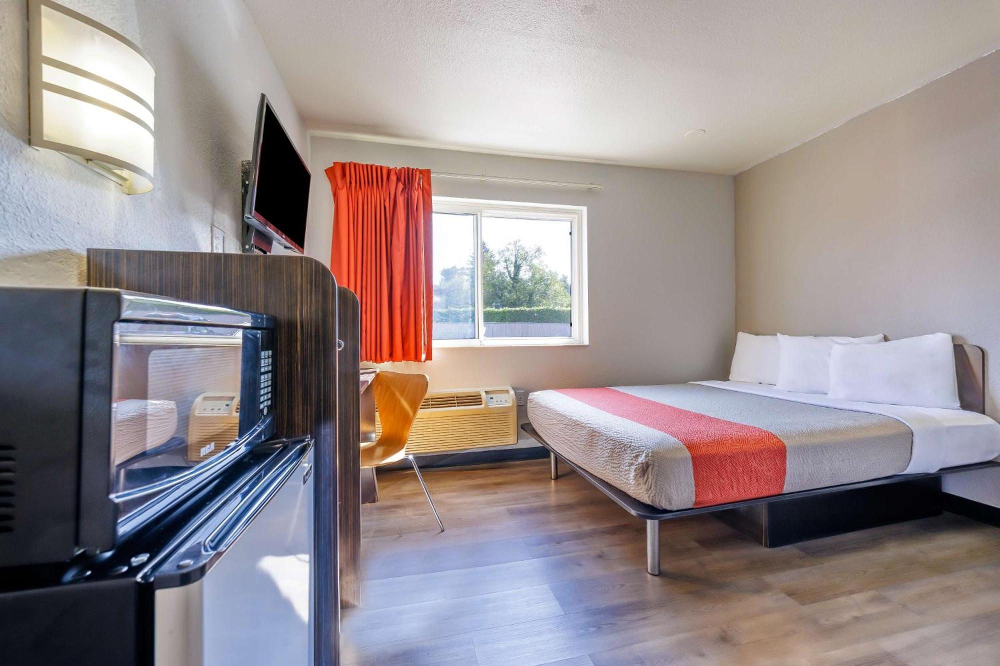 Motel 6-Seattle, Wa - Sea-Tac Airport South Сиатак Екстериор снимка