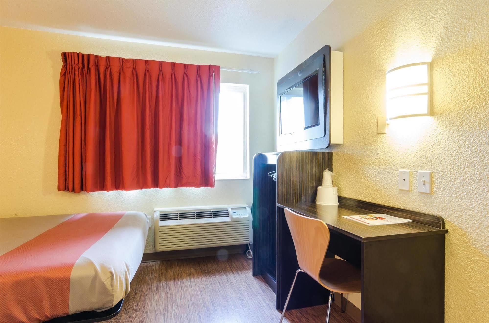 Motel 6-Seattle, Wa - Sea-Tac Airport South Сиатак Екстериор снимка
