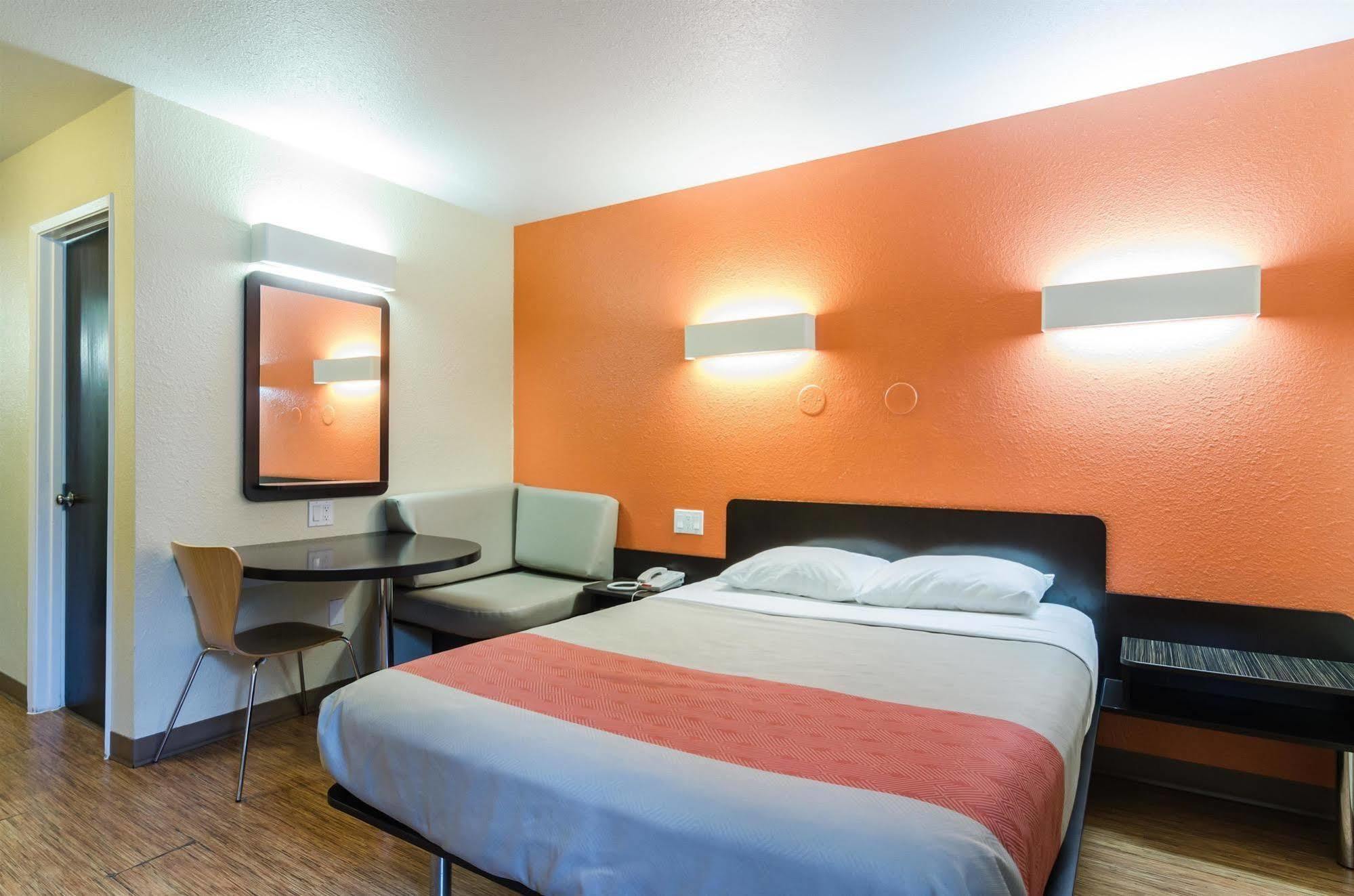 Motel 6-Seattle, Wa - Sea-Tac Airport South Сиатак Екстериор снимка