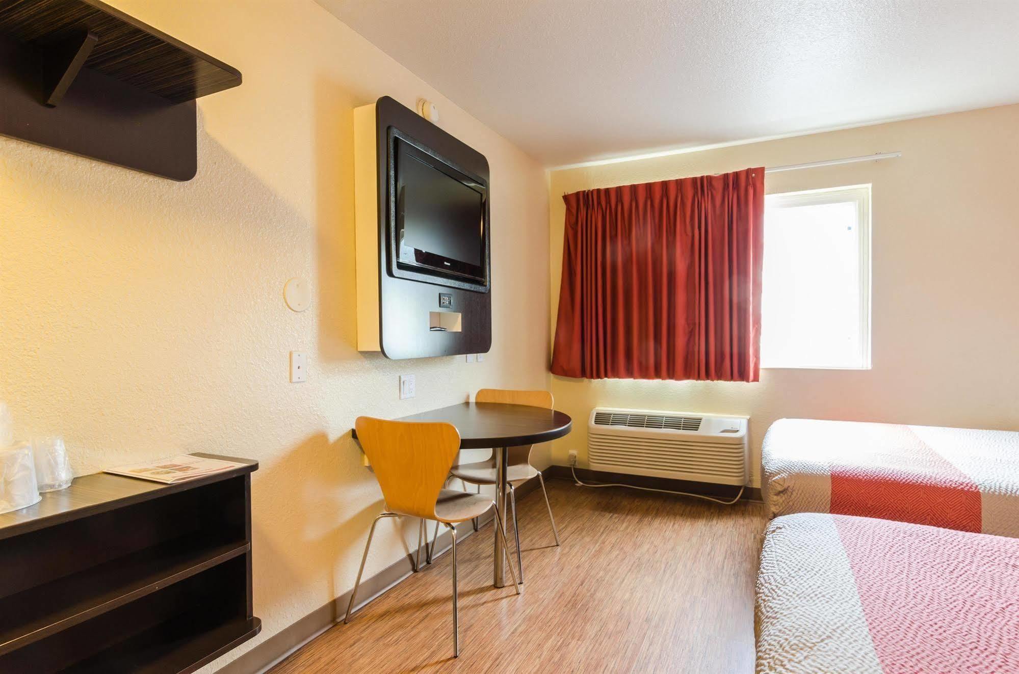 Motel 6-Seattle, Wa - Sea-Tac Airport South Сиатак Екстериор снимка