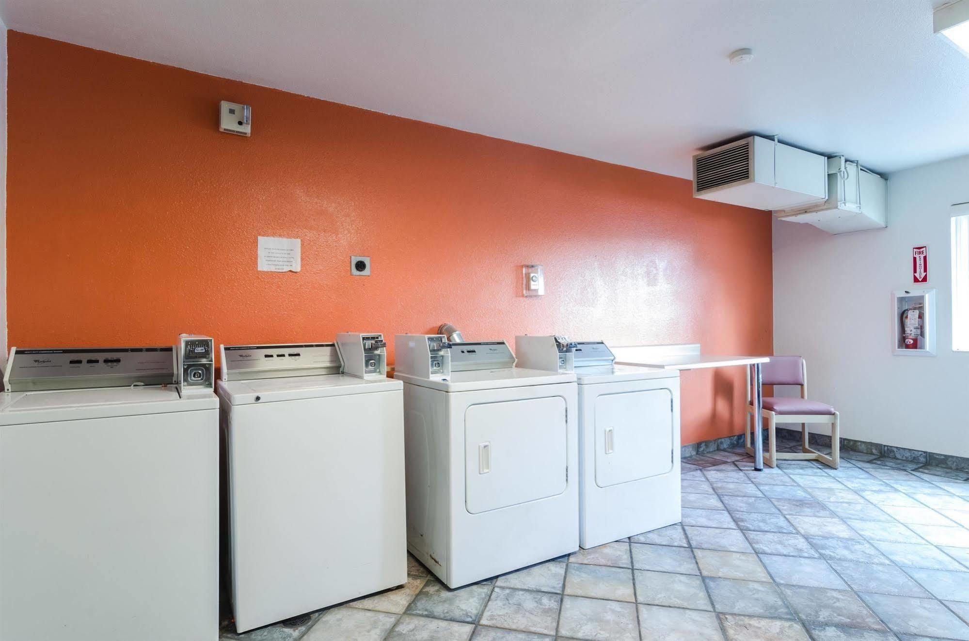 Motel 6-Seattle, Wa - Sea-Tac Airport South Сиатак Екстериор снимка